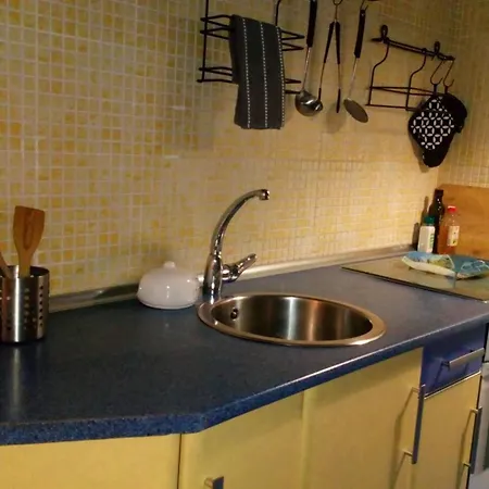 Apartment 2 Bedrooms With Wifi At *